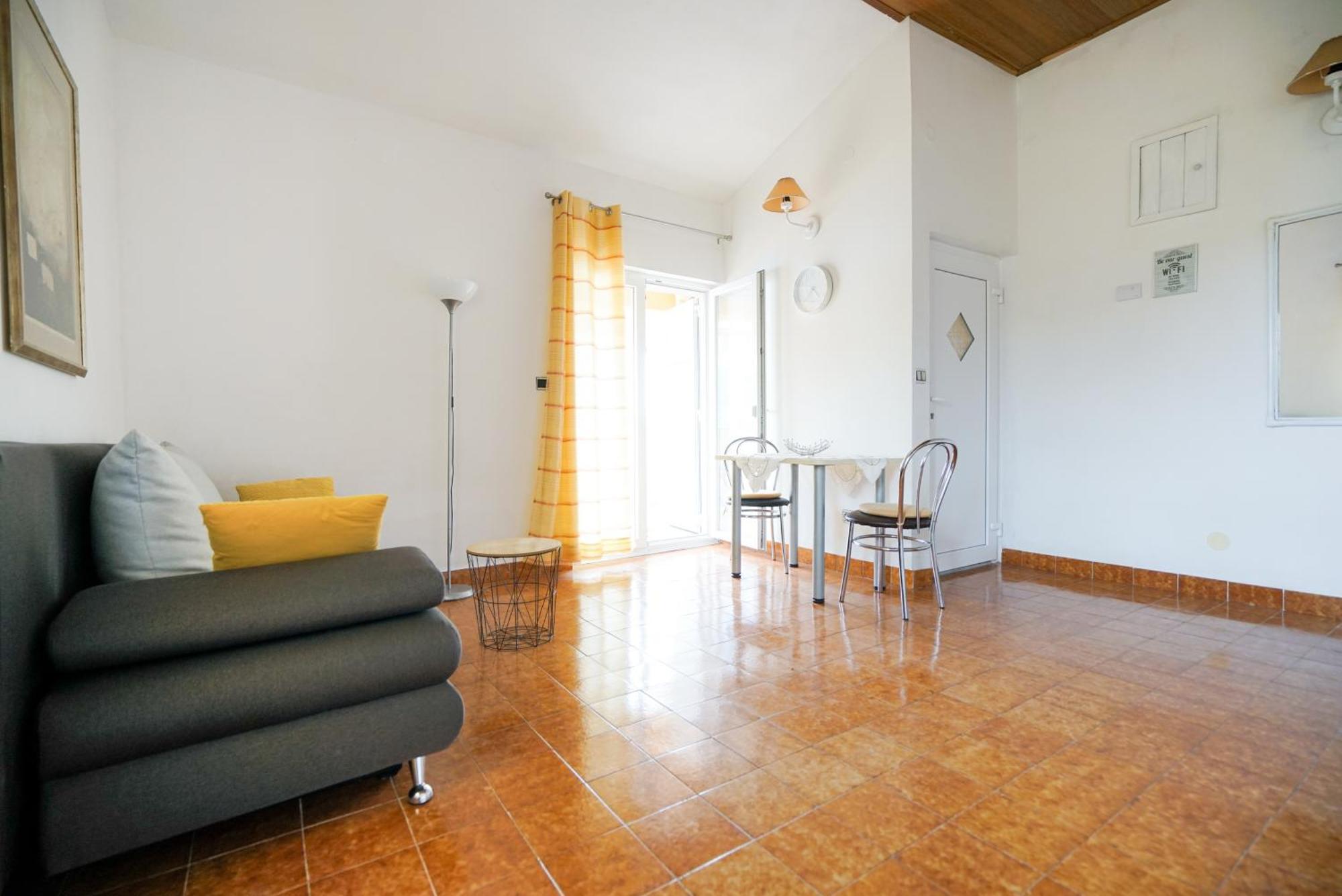 Apartments Osljak Preko Ngoại thất bức ảnh
