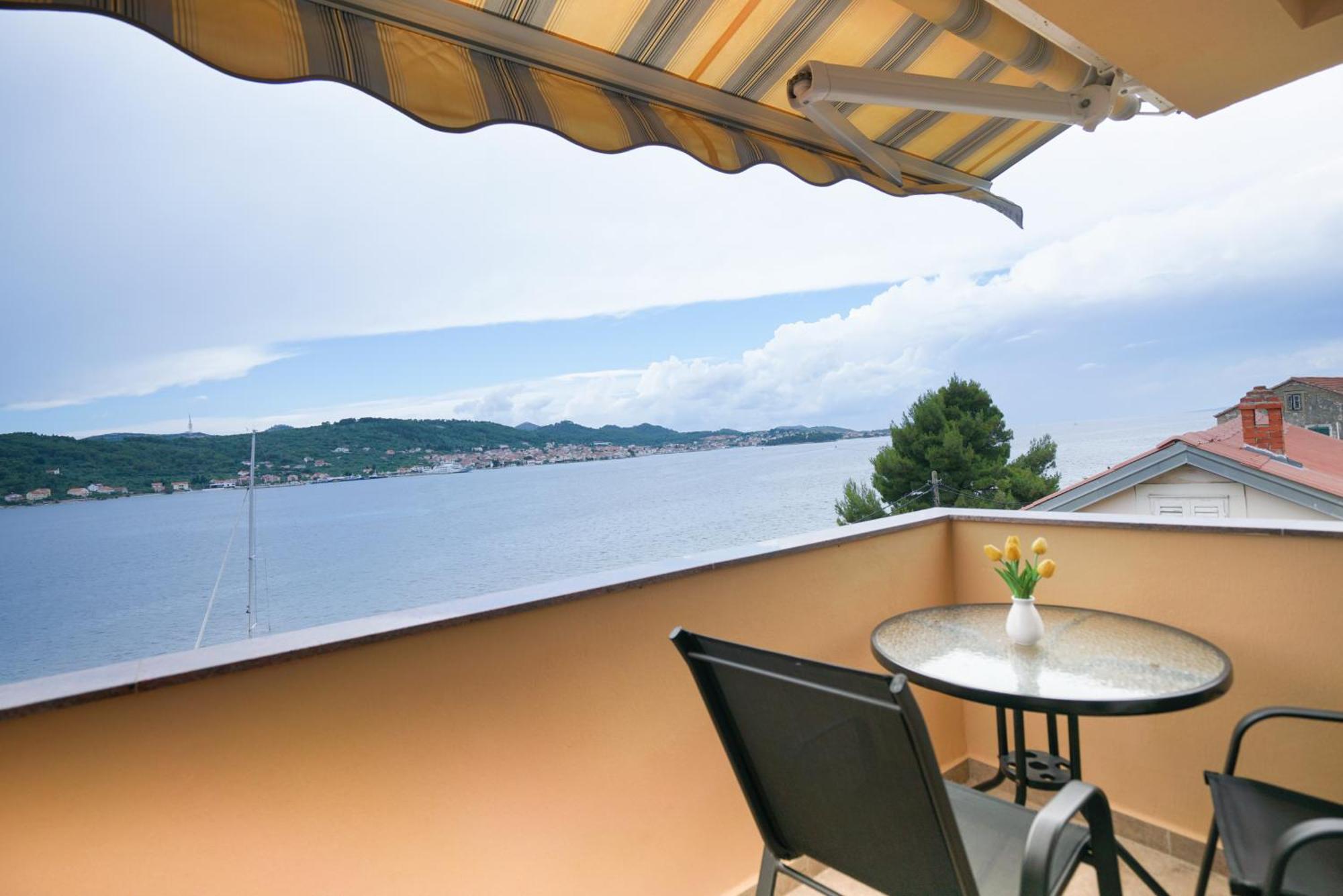 Apartments Osljak Preko Ngoại thất bức ảnh